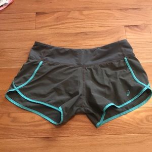 gray athletic shorts